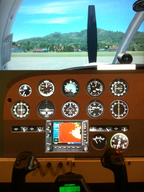 Desenvolvimento Cockpit Cessna C172SP Skyhawk - Página 2 La_foto_3